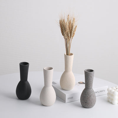 Vase décoratif en céramique minimaliste